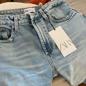 Never worn crop flare Zara jeans